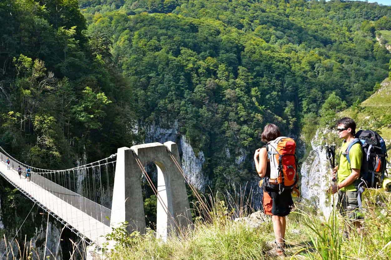 Camping avec piscine Pyrénées-Atlantiques, Camping avec piscine Vallée d’Aspe, Camping Pyrénées-Atlantiques, Camping Vallée d’Aspe, Location chalet Pyrénées-Atlantiques, Location chalet Vallée d’Aspe